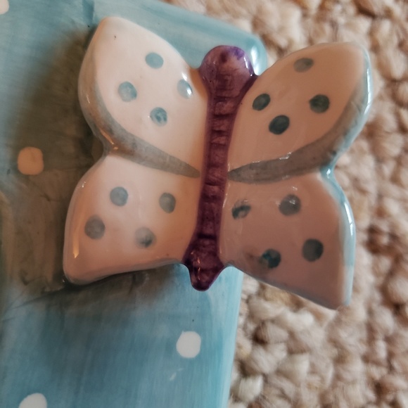 Lot of 2 Butterfly Ceramic Picture Frames - Picture 2 of 3